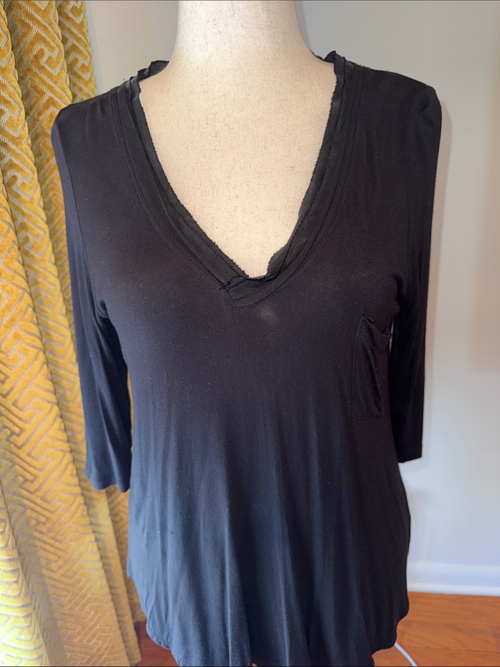 Bordeaux Black V-Neck Long Sleeve Tee